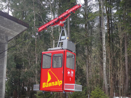 Aus alt mach neu: Die Kabinen der Bannalpbahn.
