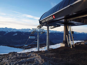 Seilbahnmontage in Crans Montana