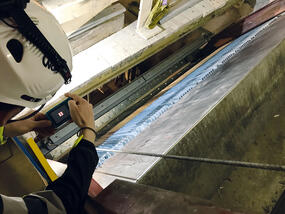 Rechenreinigungsmaschine im Stausee La Luette revidiert