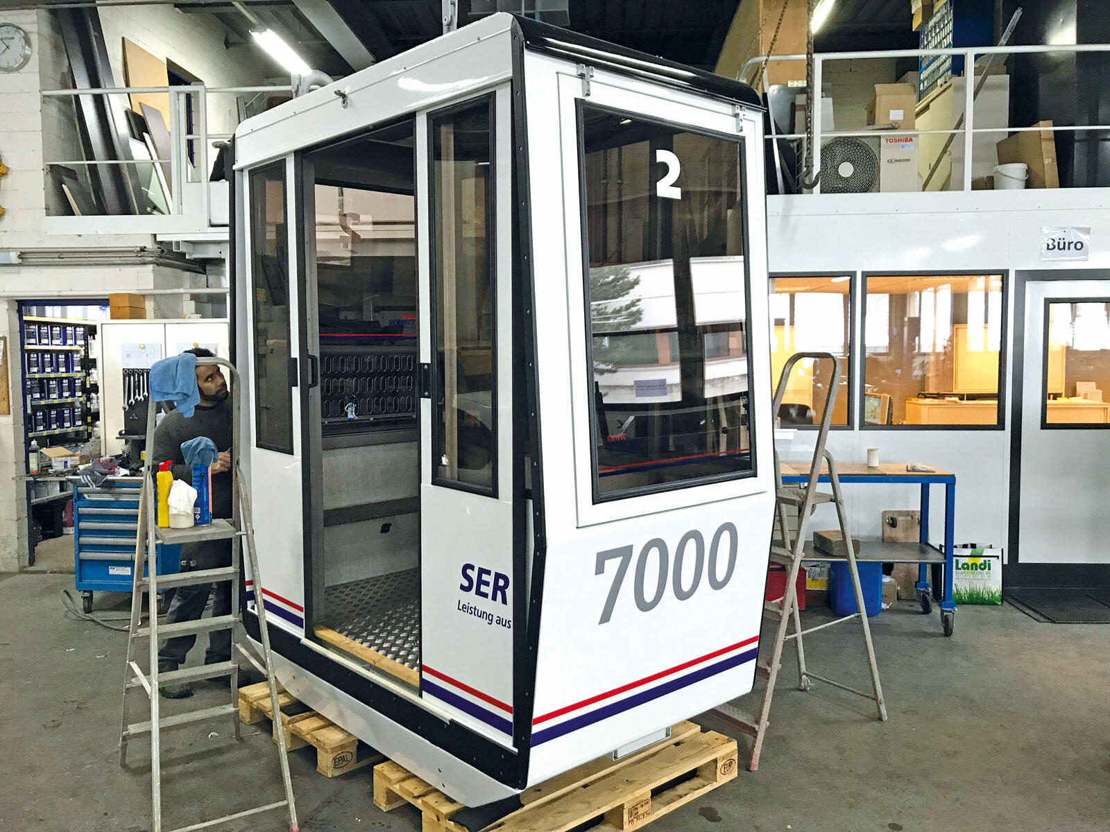 Service 7000