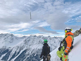 Lawinenmasten und Wildwarner in Längenfeld