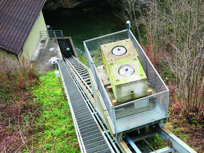 Über 30-jährige Kraftwerkanlage in Krummenau für 4000 kg Material