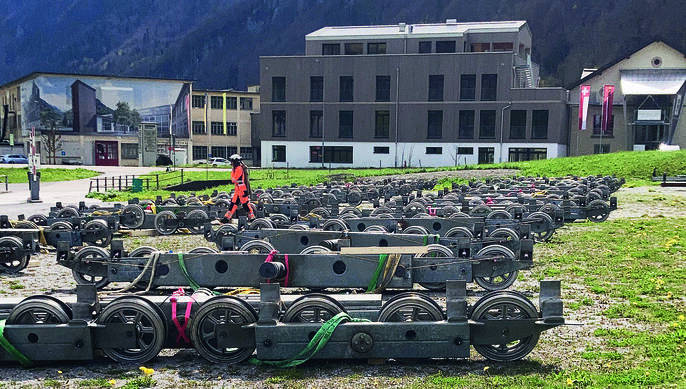 Die Rollenbatterien im Zwischenlager.