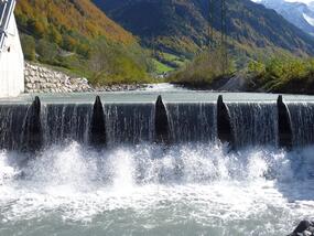 Construction hydraulique en acier de la centrale électrique d&#039;Hinterdorf à Engi